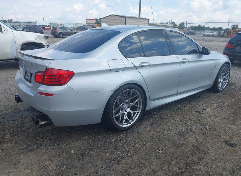 BMW 550I
