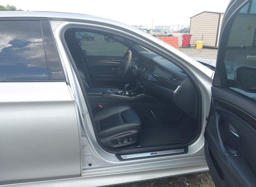 BMW 550I