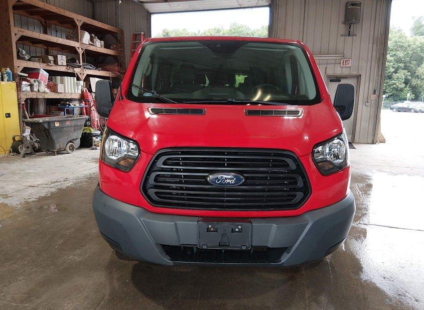 Ford Transit-150
