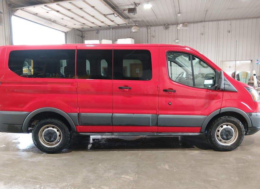 Ford Transit-150