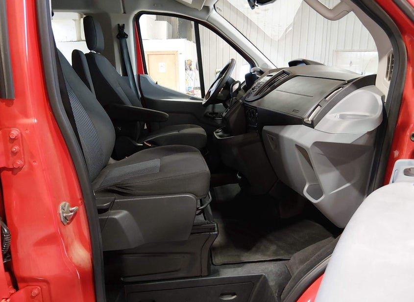 Ford Transit-150
