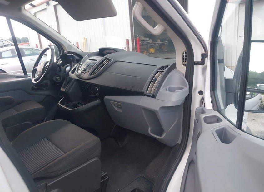 Ford Transit-150