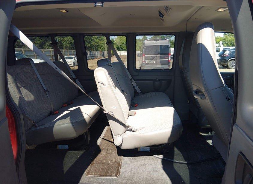 Chevrolet Express 2500