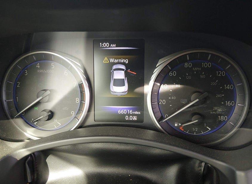 Infiniti Q60