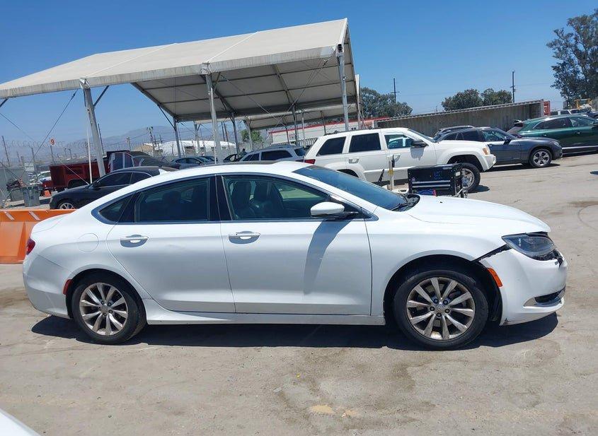 Chrysler 200