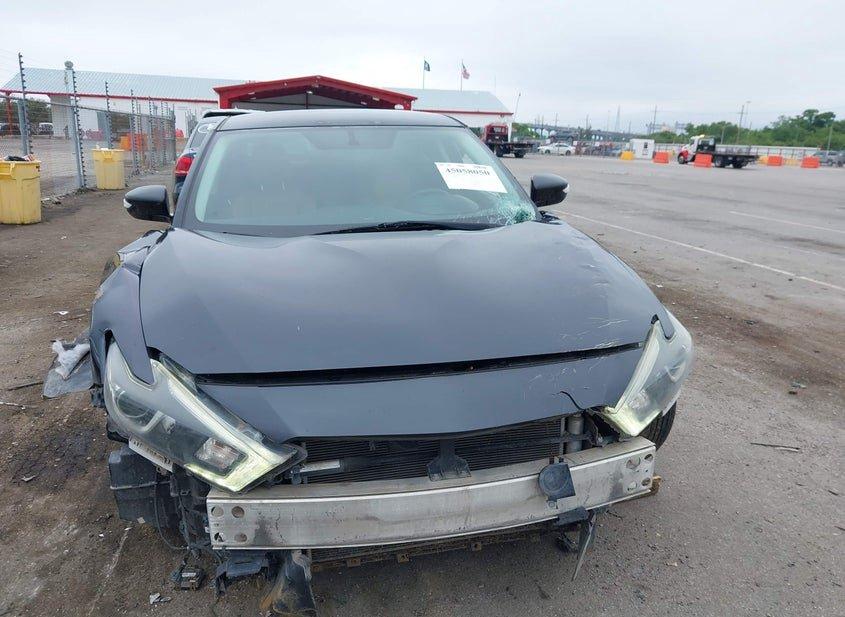 Nissan Maxima