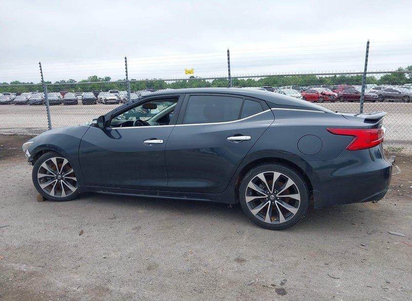 Nissan Maxima
