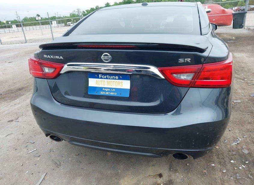 Nissan Maxima