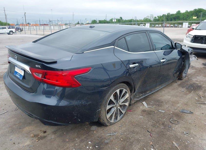 Nissan Maxima