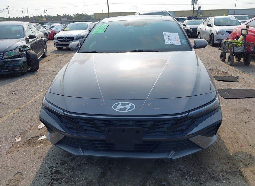 Hyundai Elantra Hybrid