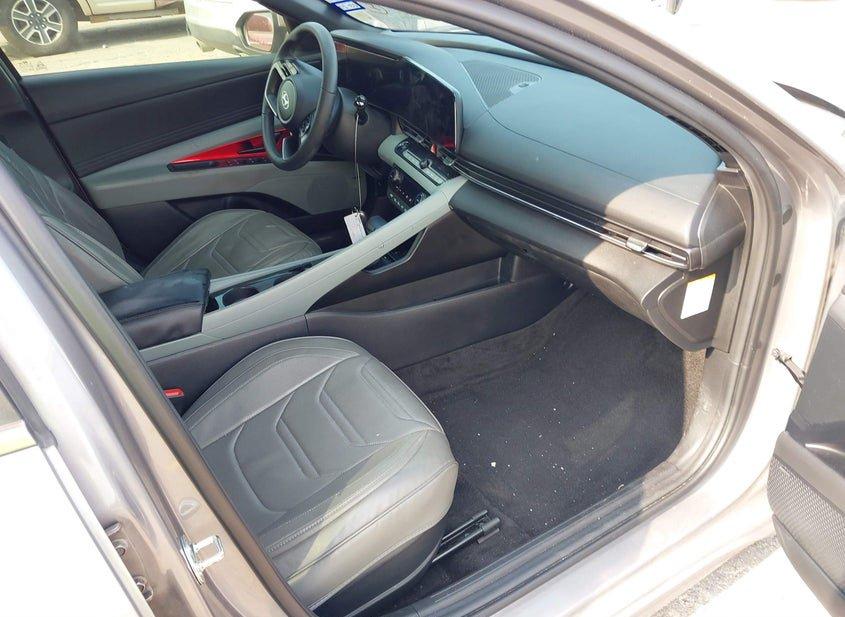 Hyundai Elantra Hybrid