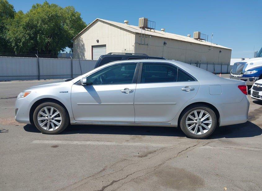 Toyota Camry Hybrid