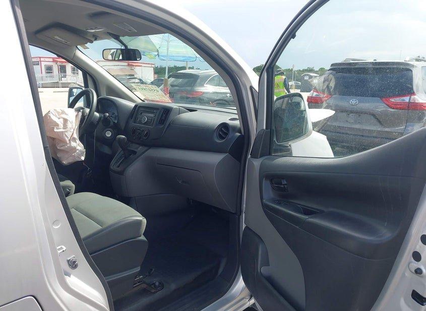 Nissan Nv200