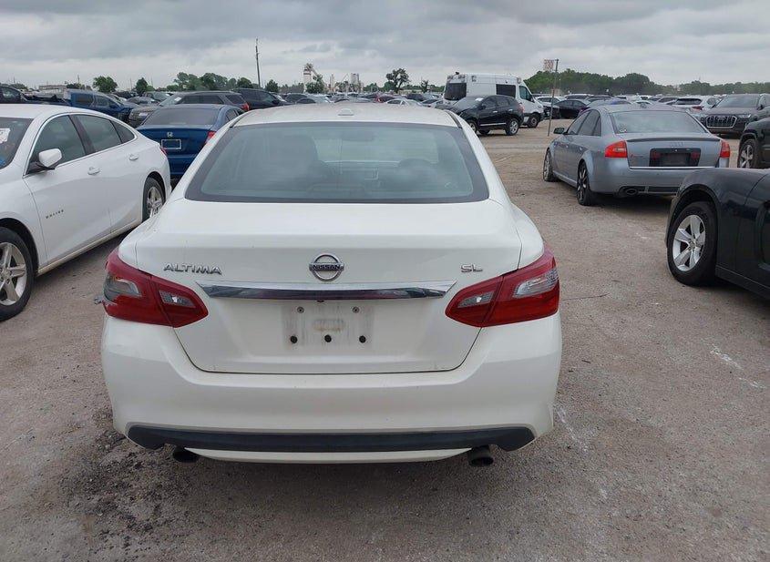 Nissan Altima