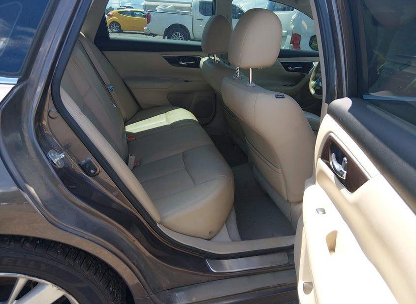 Nissan Altima
