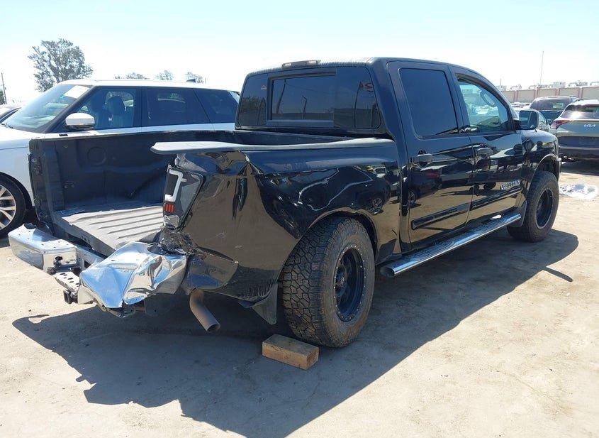 Nissan Titan
