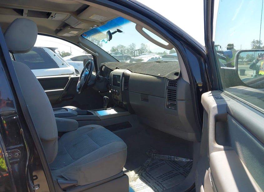 Nissan Titan