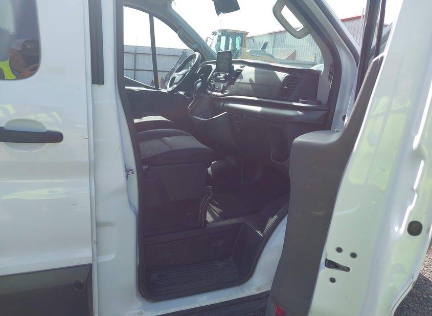 Ford Transit-150 Passenger Van