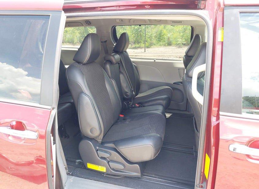 Toyota Sienna