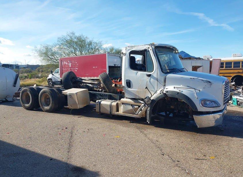 Freightliner M2 112