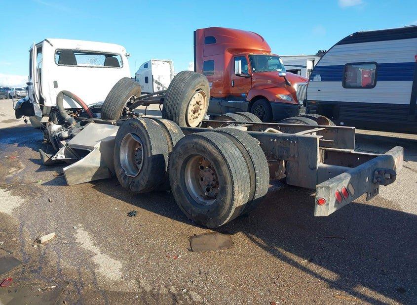 Freightliner M2 112