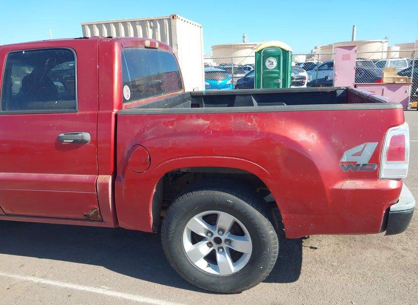 Mitsubishi Raider