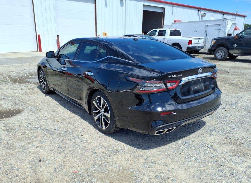 Nissan Maxima