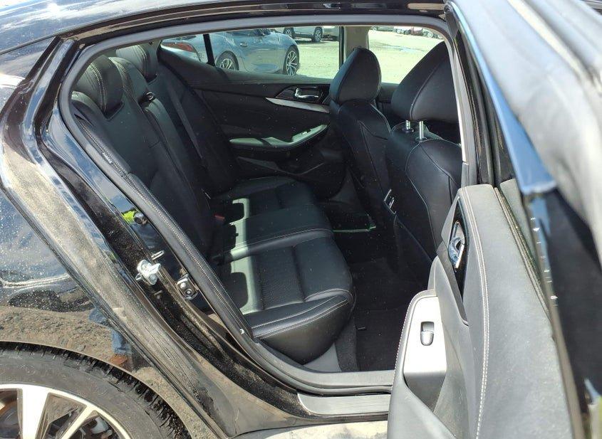 Nissan Maxima