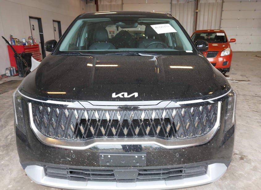 Kia Carnival Mpv