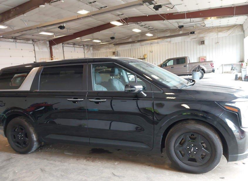 Kia Carnival Mpv