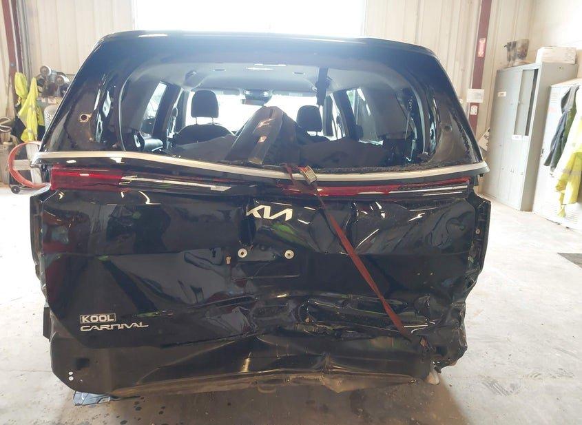 Kia Carnival Mpv