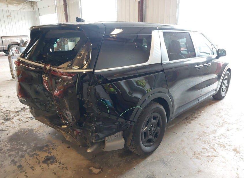 Kia Carnival Mpv