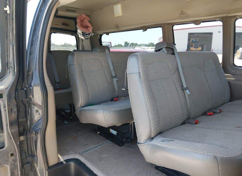 Chevrolet Express 3500