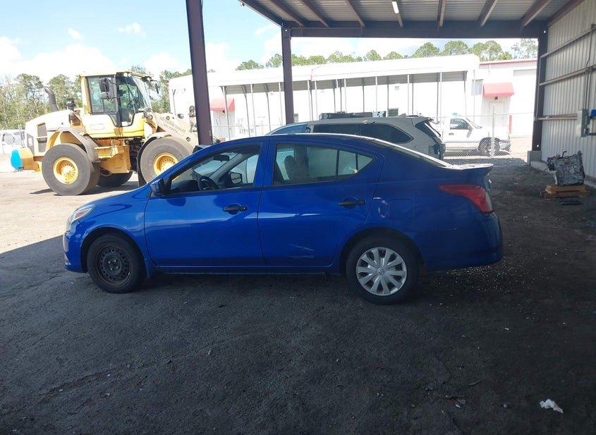 Nissan Versa