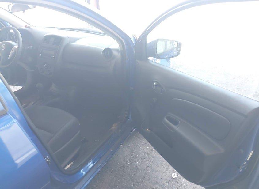 Nissan Versa