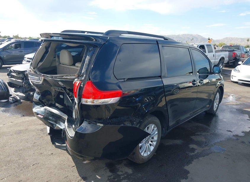 Toyota Sienna