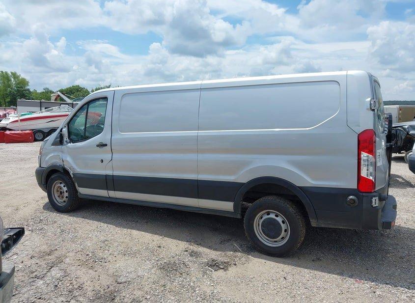 Ford Transit-150
