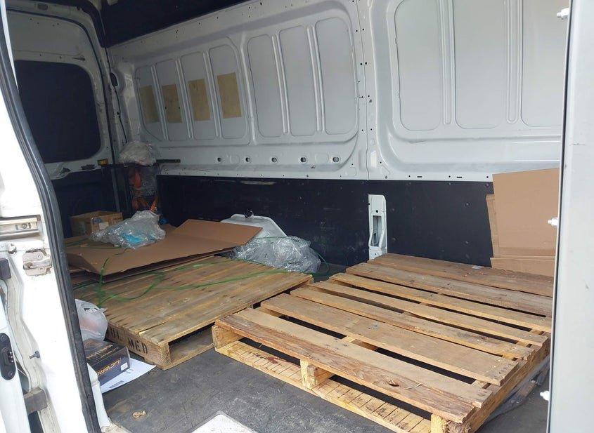 Ford Transit-350