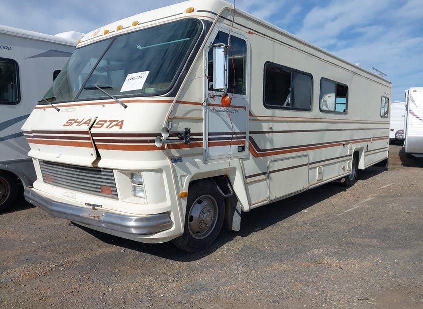 Chevrolet Shasta Roadmaster 3300