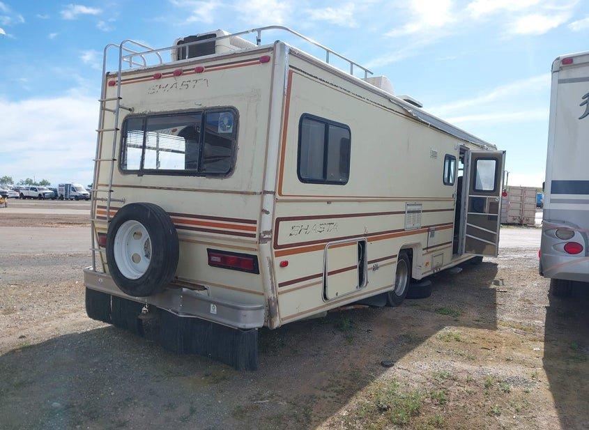 Chevrolet Shasta Roadmaster 3300