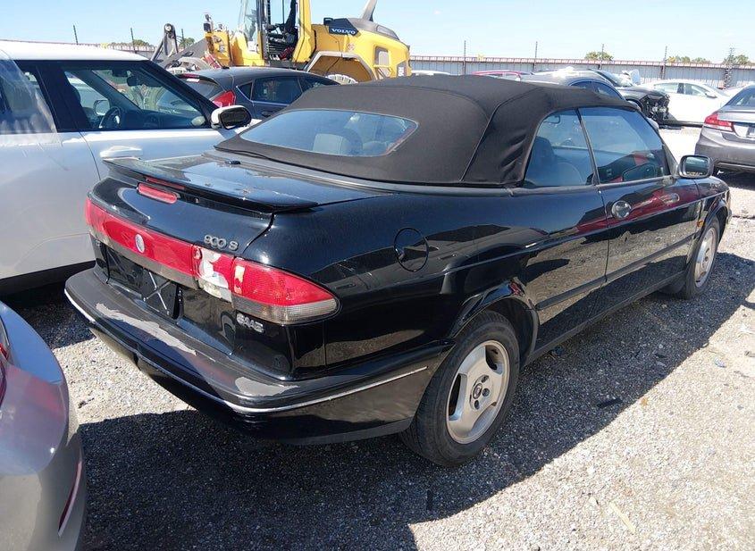 Saab 900