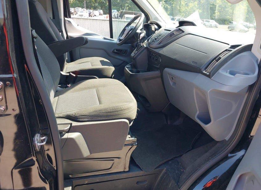 Ford Transit-350