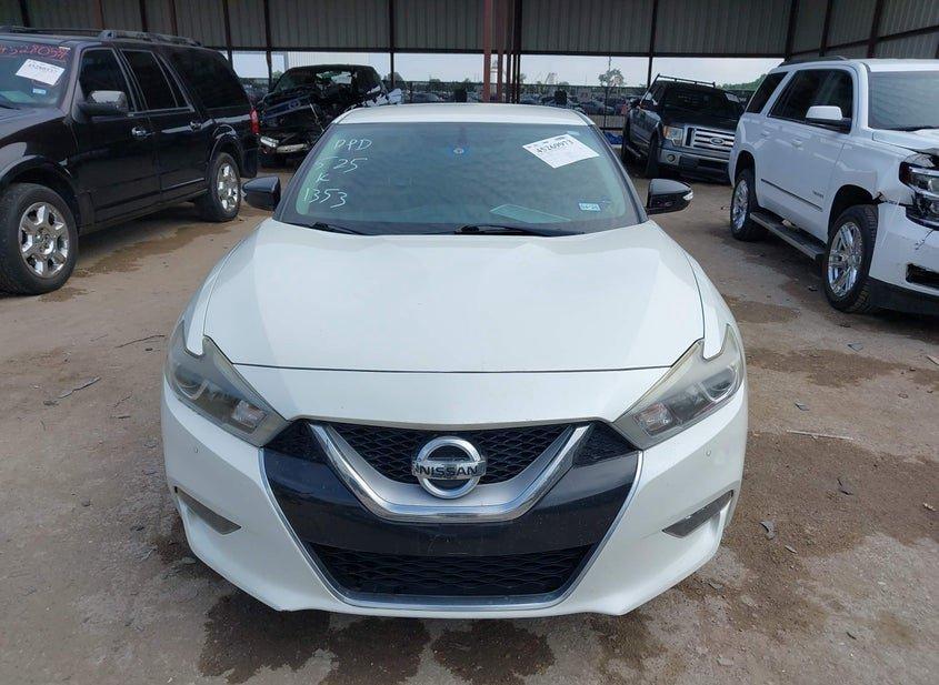Nissan Maxima