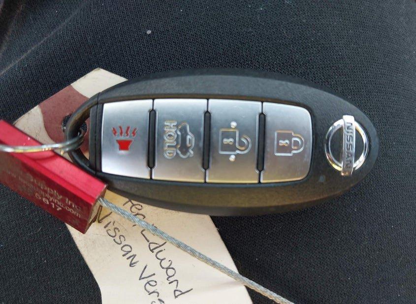 Nissan Versa