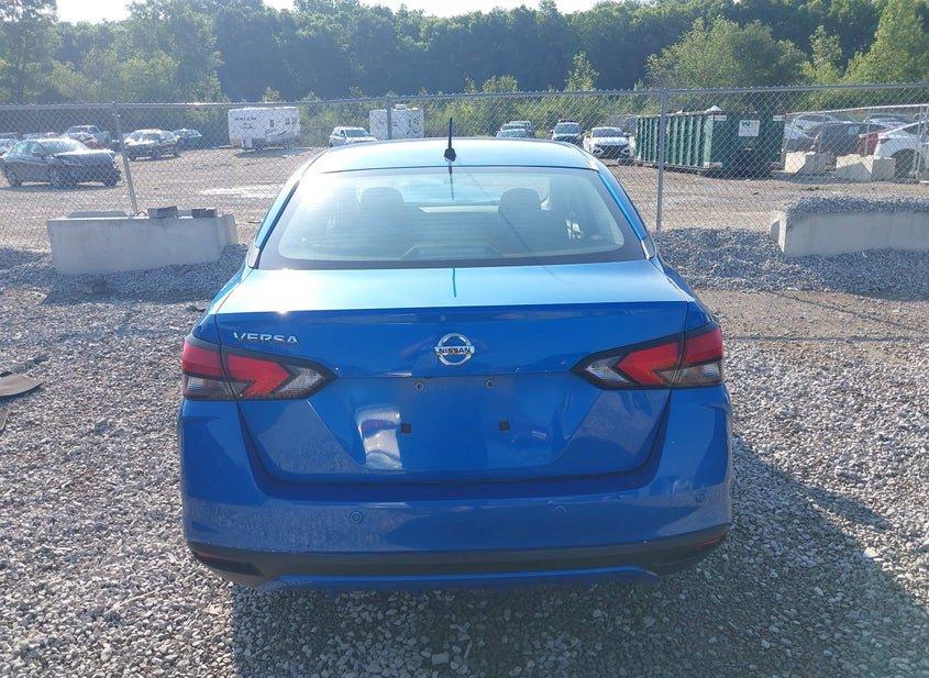 Nissan Versa
