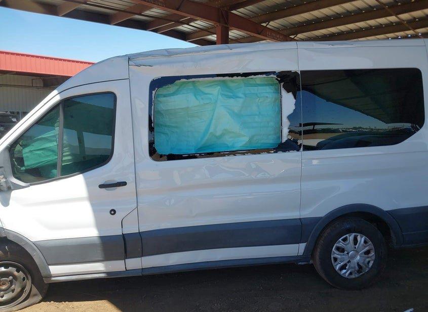 Ford Transit-150