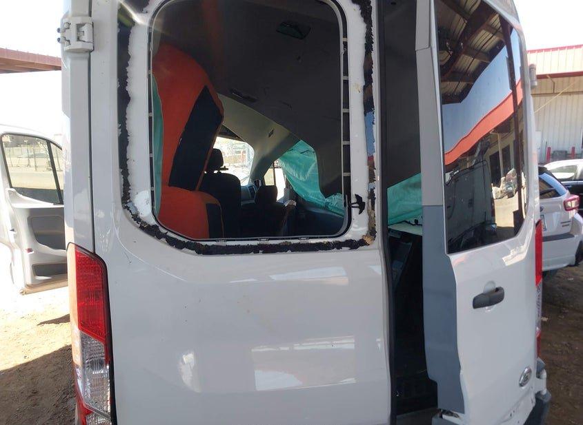 Ford Transit-150