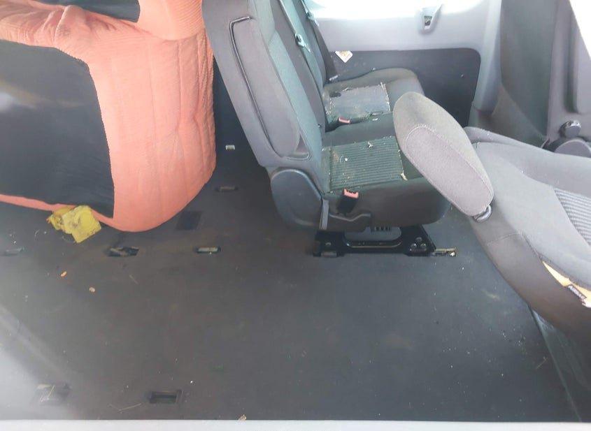 Ford Transit-150