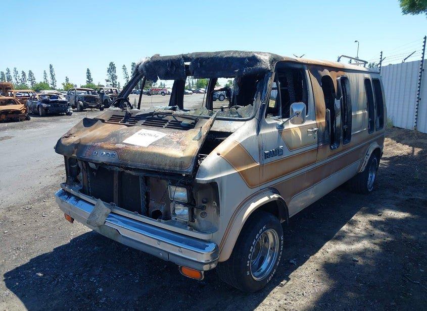 Dodge Ram Van
