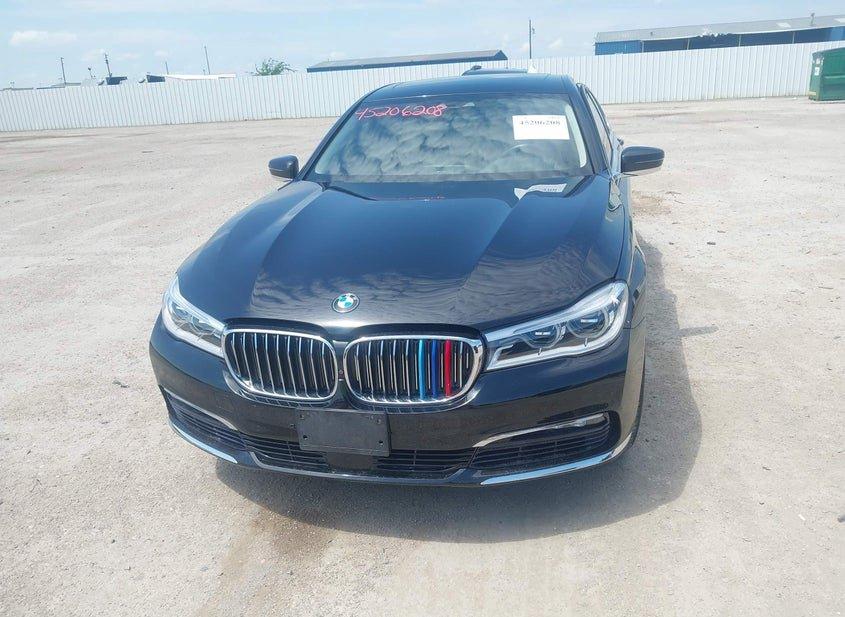BMW 750I